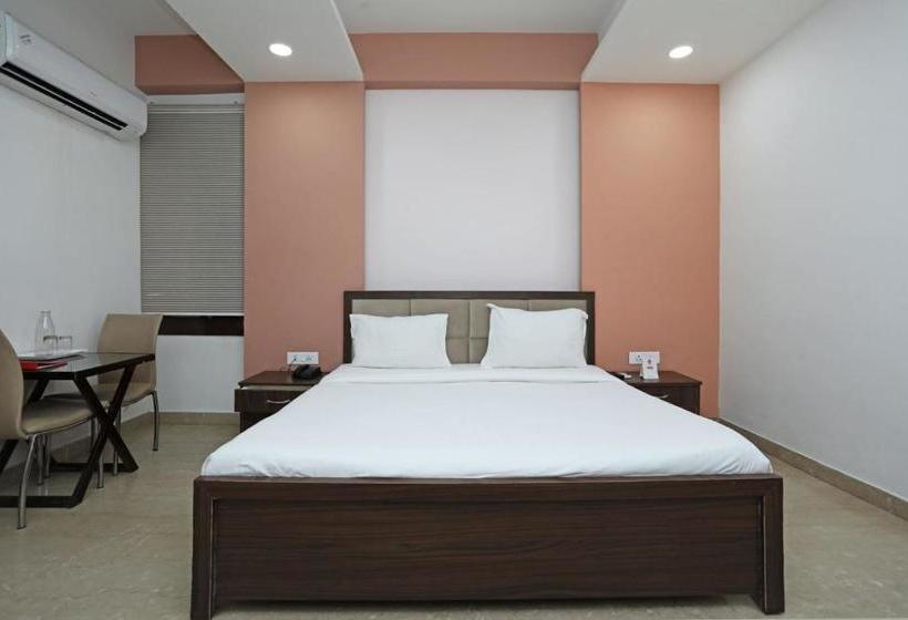 호텔 Spot On 75778  Shiv Sai Inn