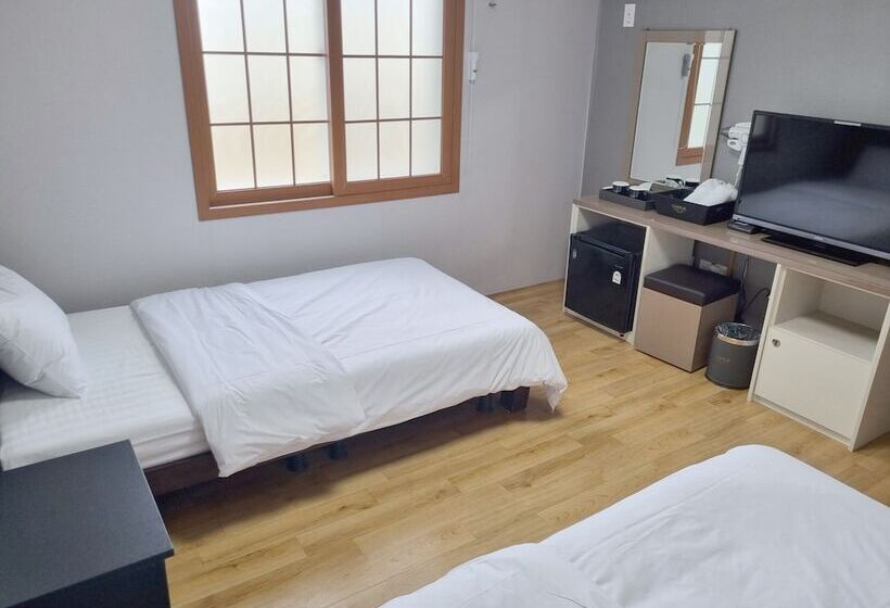 مُتل Charlie Hotel Jeju