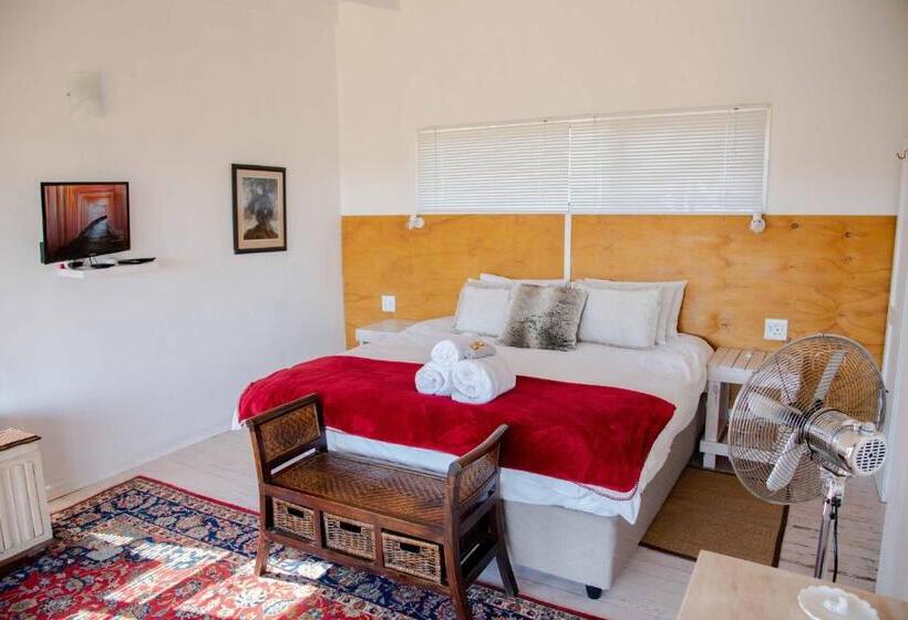 پانسیون Equleni Guest Farm
