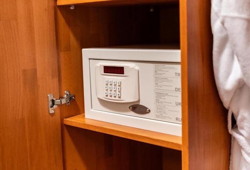 Vulkan Residenz Hotel   Self Check In