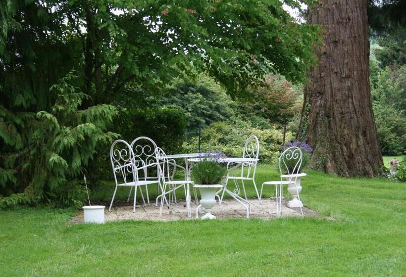 ベッドアンドブレックファースト Chambres D'hôtes & Gites La Chatellenie