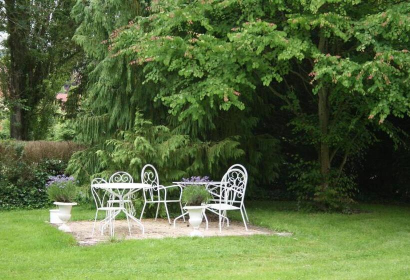 ベッドアンドブレックファースト Chambres D'hôtes & Gites La Chatellenie