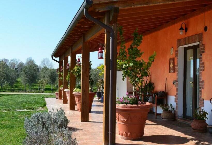 فندق Agriturismo Il Giglio Di Sant  Antonio