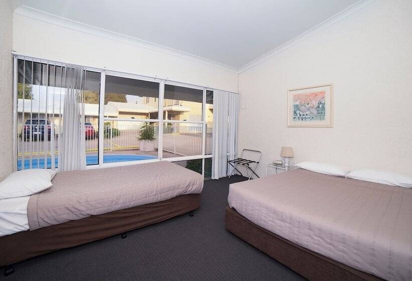 فندق على الطريق Boulevarde Motor Inn