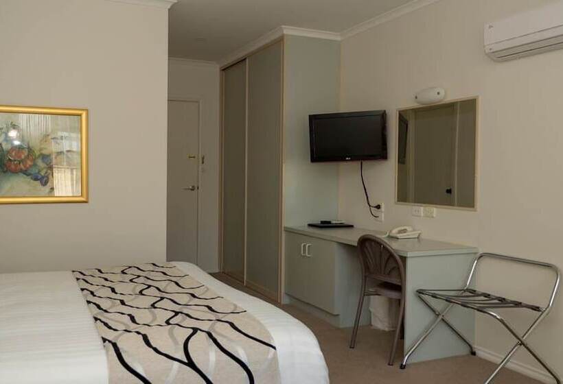 مُتل Deniliquin Country Club Motor Inn