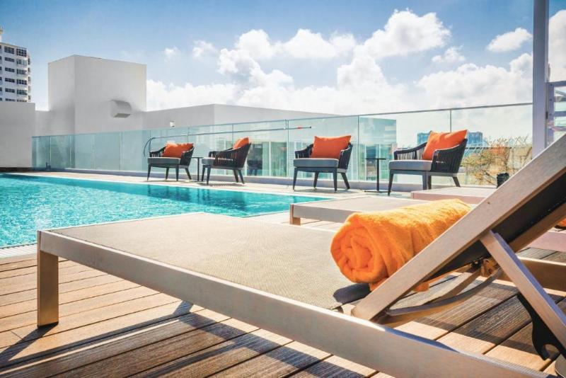 בית מלון כפרי Iberostar Waves Miami Beach