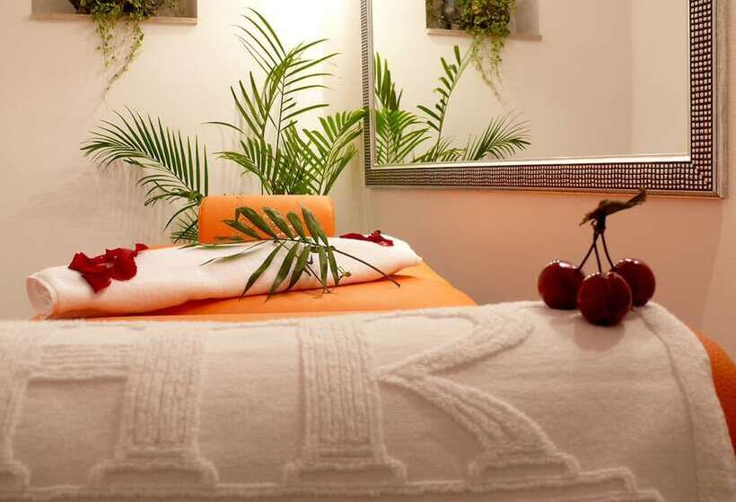 Fotos del hotel Domenii Plaza By Residence S:  9