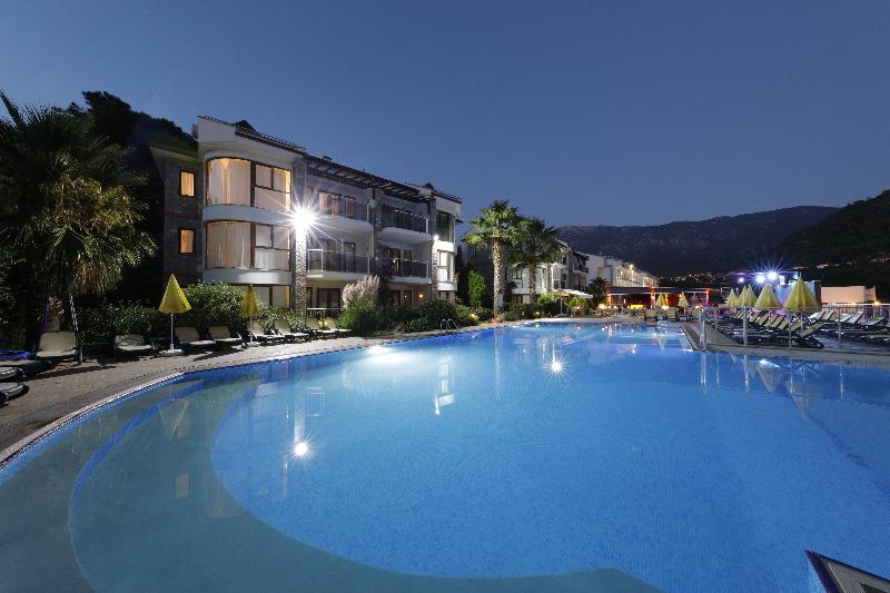 Golden Life Heights Deluxe Suite Hotel Adults Only