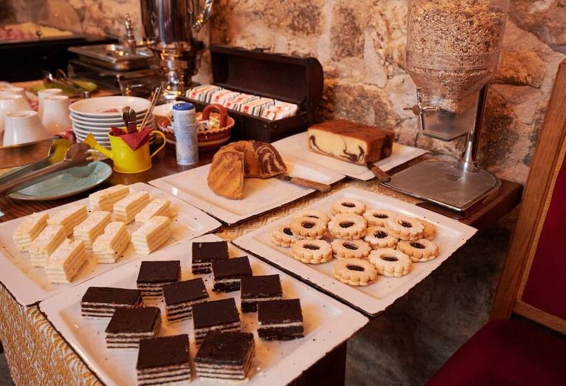 Heritage Hotel Tragos