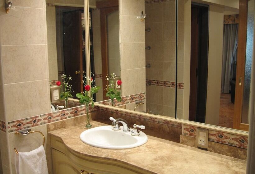 هتل Altezza Apart Suites