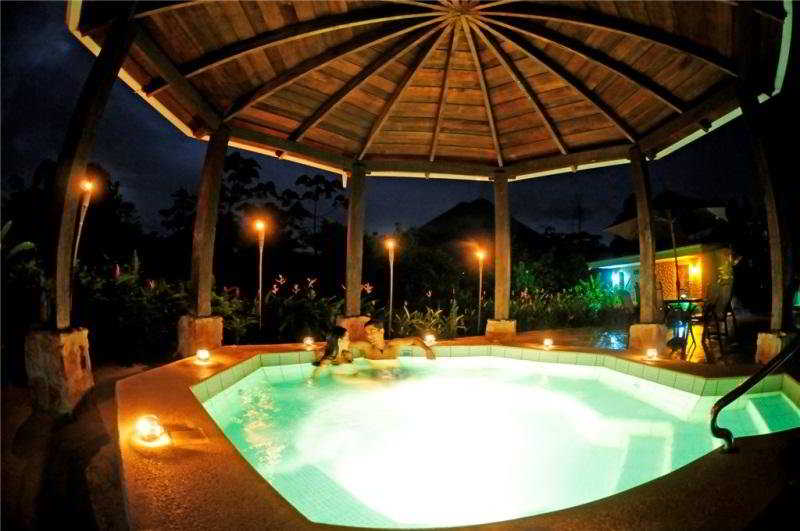 هتل Arenal Manoa Resort & Hot Springs