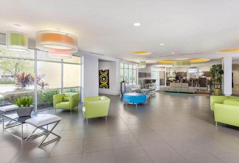 Fotos del hotel Avanti International Resort:  59