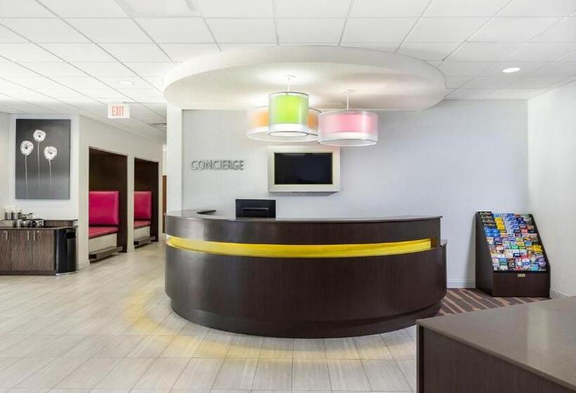 Fotos del hotel Avanti International Resort:  74