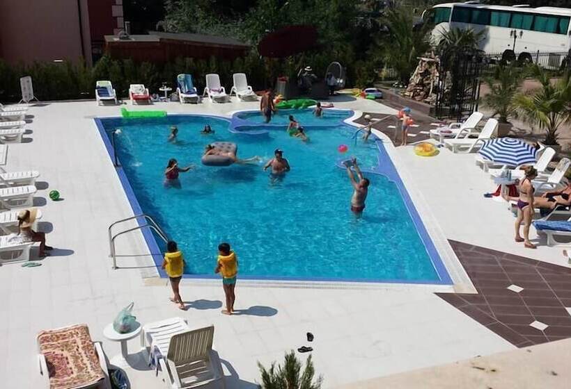 ホテル Bahami Residence