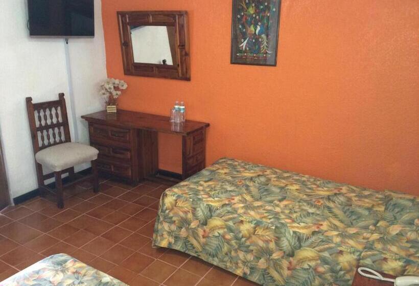 Fotos del hotel Bajo El Volcan:  6