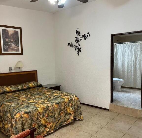 Fotos del hotel Bajo El Volcan:  4