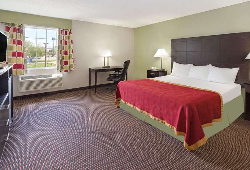 فندق Baymont Inn & Suites Beloit