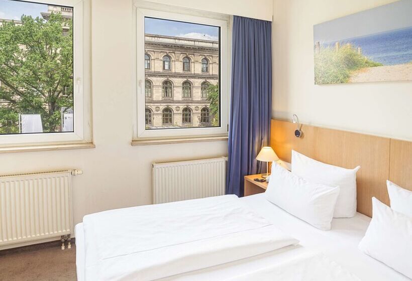 Отель Berlin Mitte By Campanile