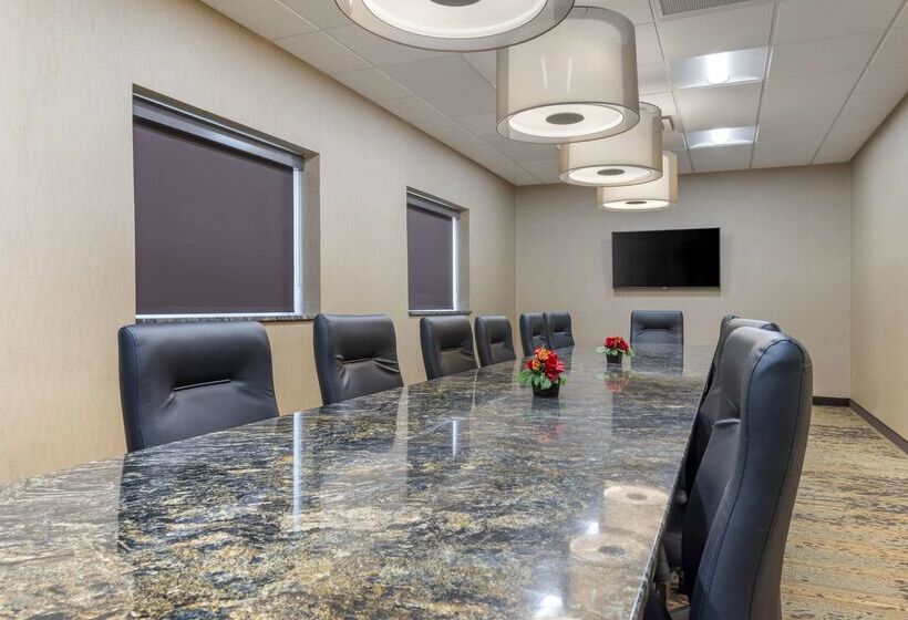 هتل Best Western Plus Ramkota