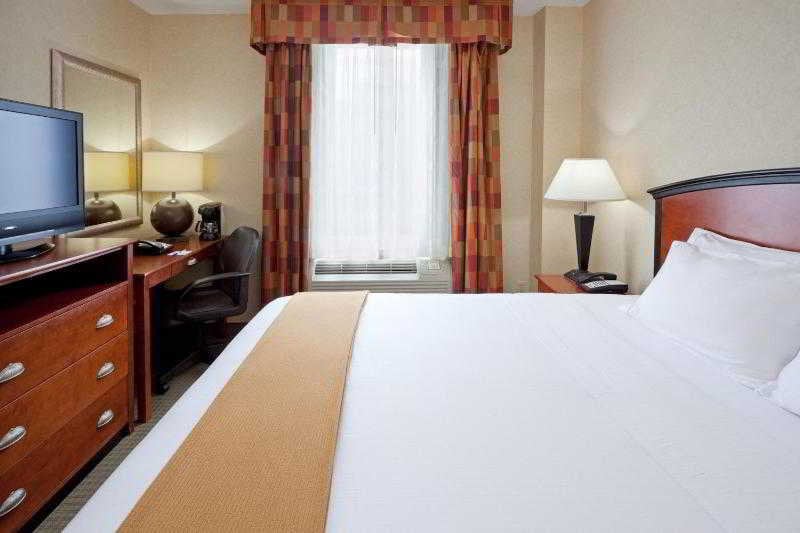 هتل Red Lion Inn and Suites Brooklyn