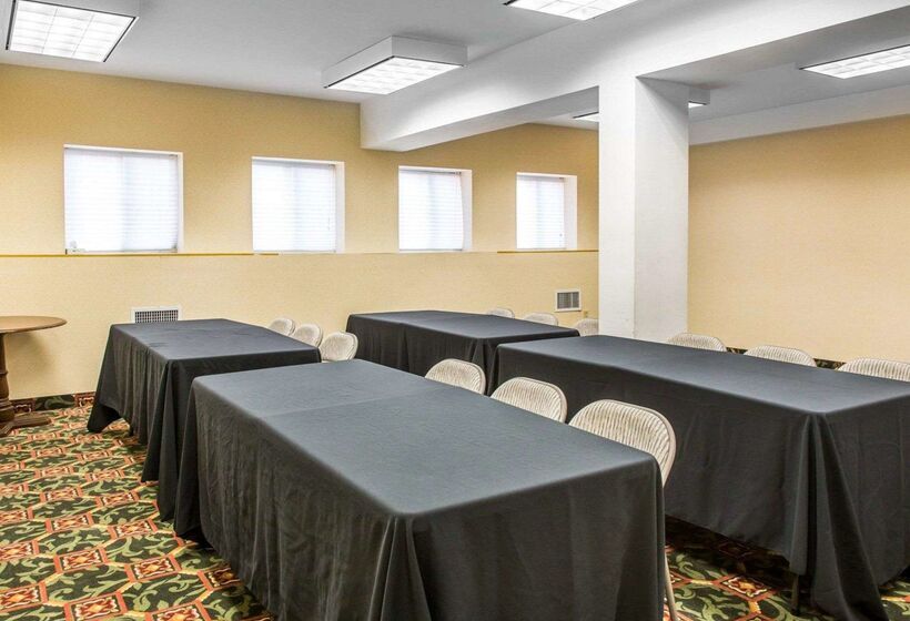هتل Comfort Inn East Windsor  Springfield