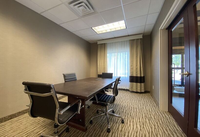 هتل Comfort Inn East Windsor  Springfield