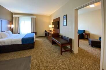 هتل Comfort Inn East Windsor  Springfield