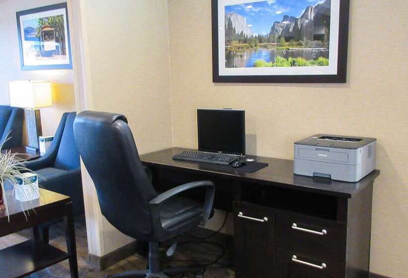 هتل Comfort Inn Modesto