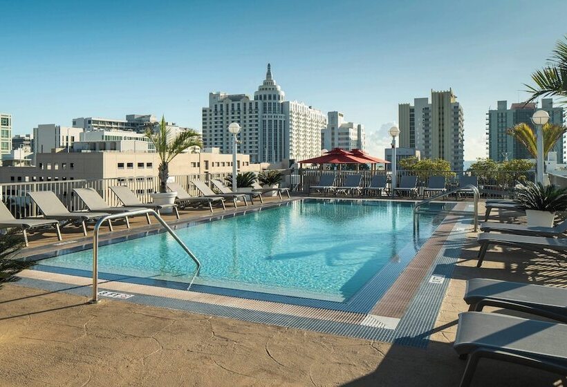 هتل Courtyard Miami Beach South Beach