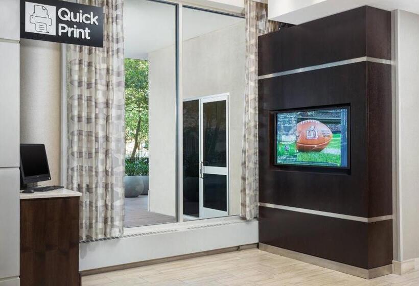 هتل Courtyard New York Manhattan/upper East Side
