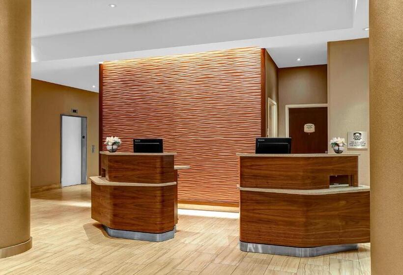 هتل Courtyard New York Manhattan/upper East Side