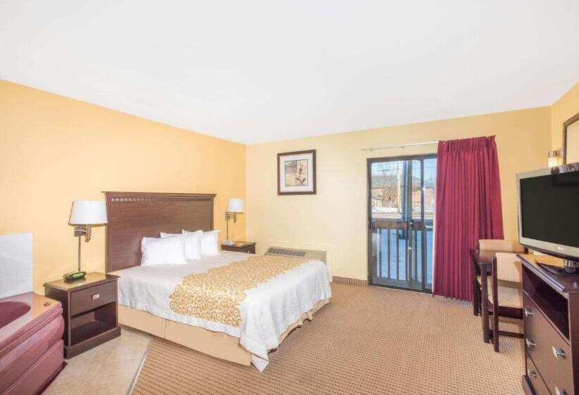 هتل Days Inn By Wyndham Colchester Burlington