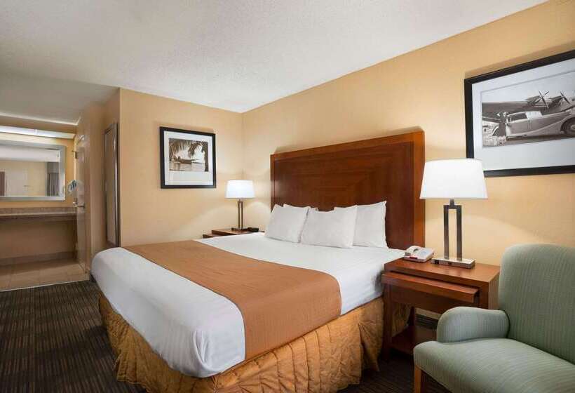 هتل Days Inn By Wyndham Jacksonville Airport