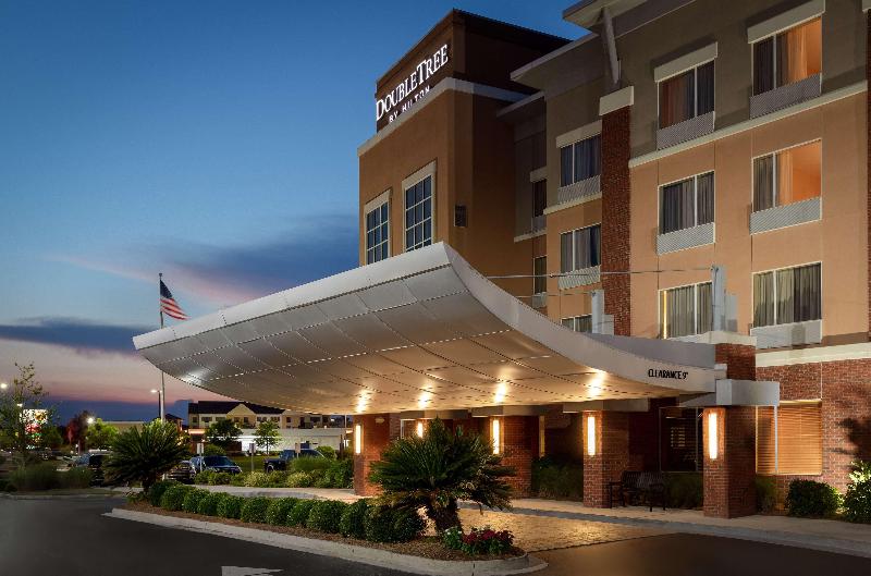 فندق Doubletree By Hilton Savannah Airport