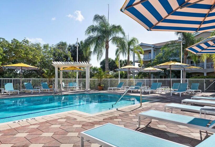 فندق Doubletree Suites By Hilton Naples