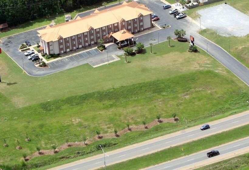 בית מלון כפרי Econo Lodge Inn & Suites Natchitoches