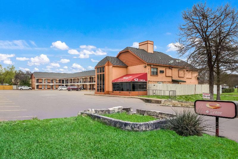 Hotel Econo Lodge Near The Domain  The Arboretum