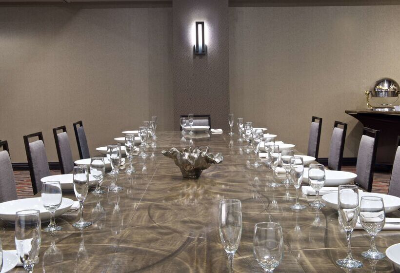 هتل Embassy Suites By Hilton Dulles Airport