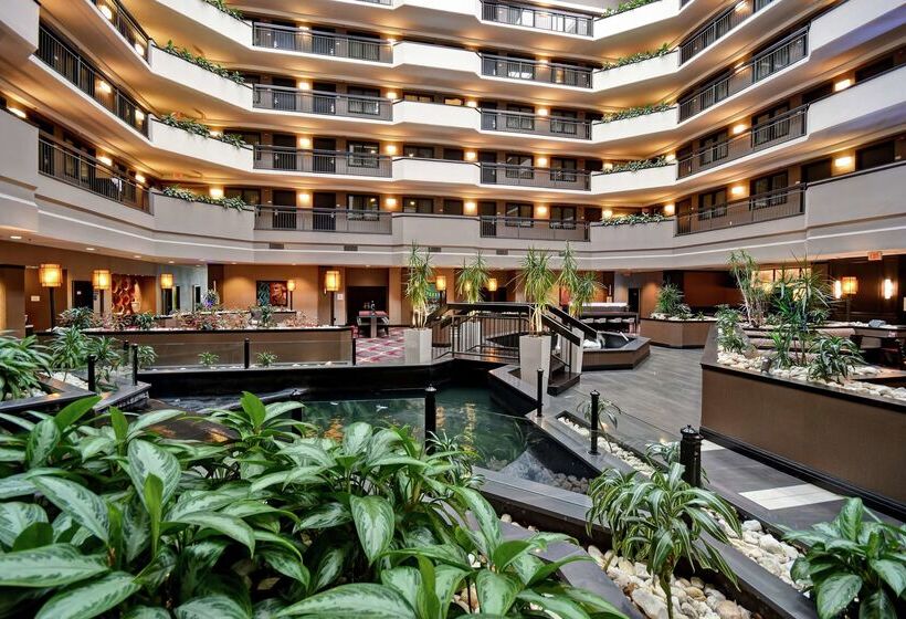 هتل Embassy Suites By Hilton Dulles Airport
