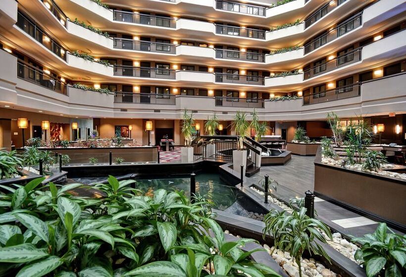 Hotel Embassy Suites By Hilton Dulles Airport