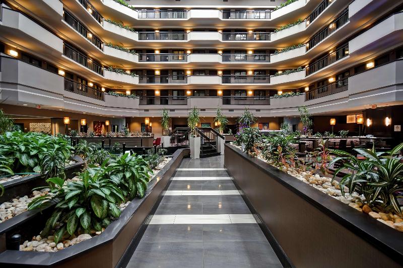 هتل Embassy Suites By Hilton Dulles Airport