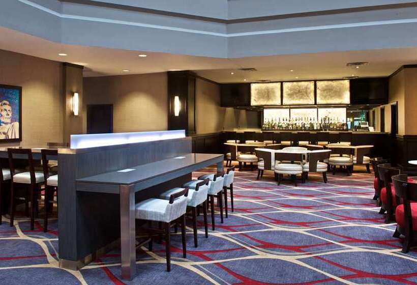 هتل Embassy Suites By Hilton Dulles Airport