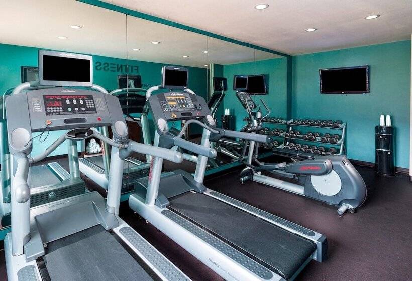 هتل Fairfield Inn And Suites St Petersburg Clearwater