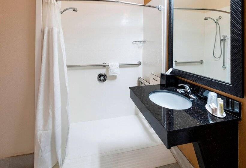هتل Fairfield Inn And Suites St Petersburg Clearwater