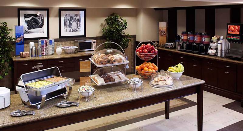 هتل Hampton Inn By Hilton London