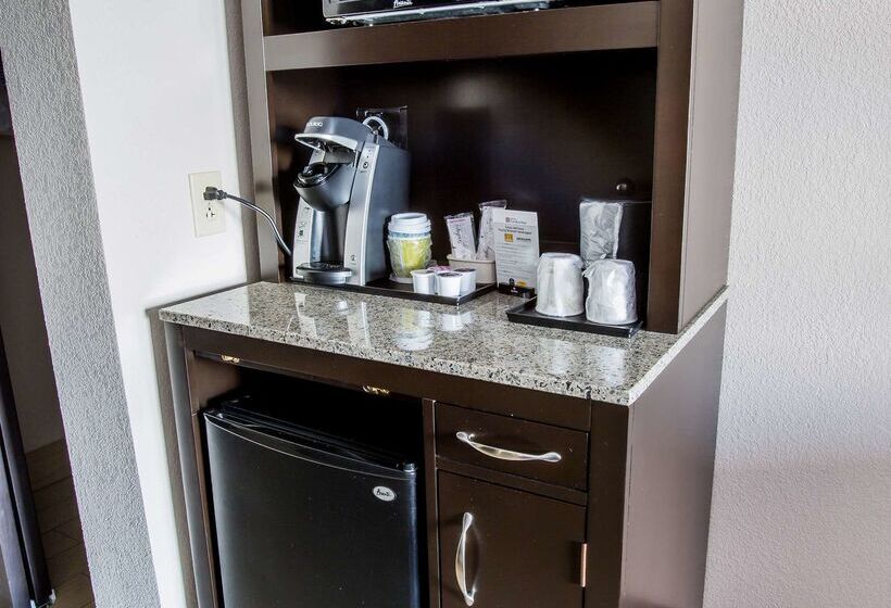 هتل Hilton Garden Inn Columbus/dublin