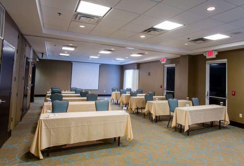 هتل Hilton Garden Inn Columbus/dublin