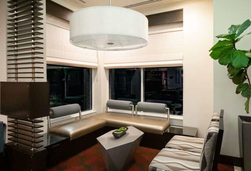 هتل Hilton Garden Inn Columbus/dublin