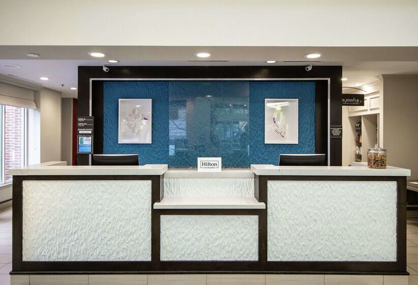 هتل Hilton Garden Inn Columbus/dublin