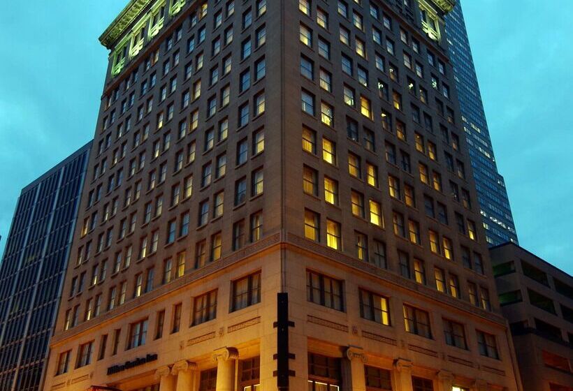 هتل Hilton Garden Inn Indianapolis Downtown